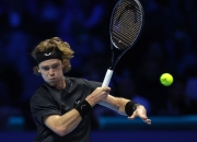 英雄联盟总决赛2025-关于ATP总决赛完胜美网，梅德韦杰夫扛起全队的信息