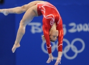 英雄联盟总决赛2025-当圣西罗的天空降下龙旗，一场虚拟对决中的战术寓言与努涅斯启示录