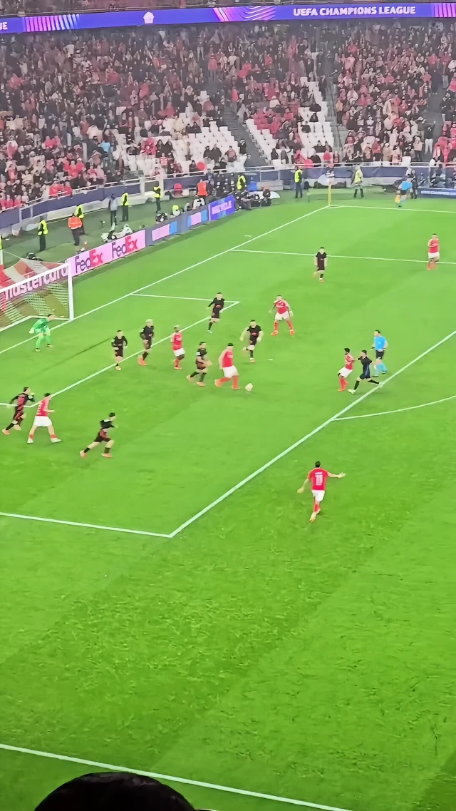 四川FC客场逆转取胜,表现出色 四川FC客场逆转取胜,表现出色