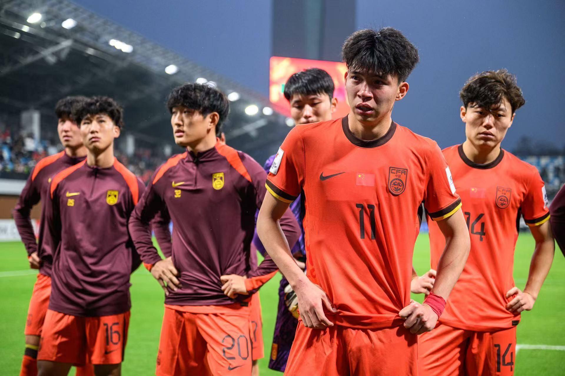 国内足球联赛中一场备受期待的对决将上演 国内足球联赛中一场备受期待的对决将上演