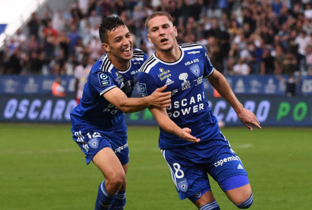 亚眠险胜蒙彼利埃，豪取胜利点球