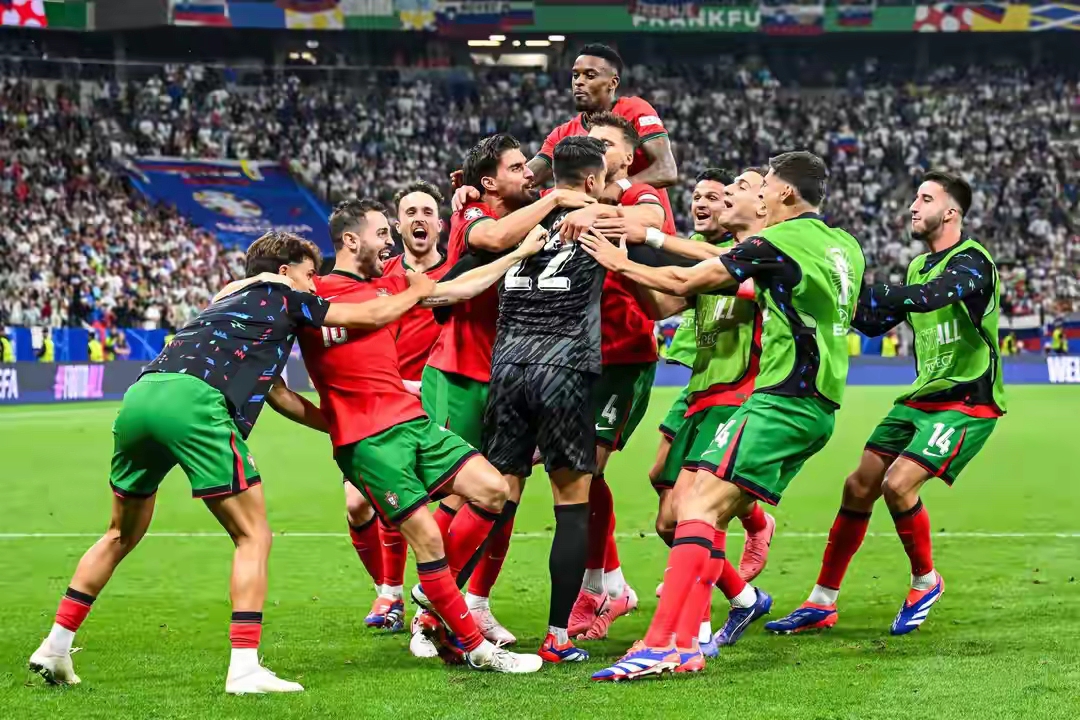 斯洛文尼亚球队在欧洲比赛中遭遇失利 斯洛文尼亚球队在欧洲比赛中遭遇失利