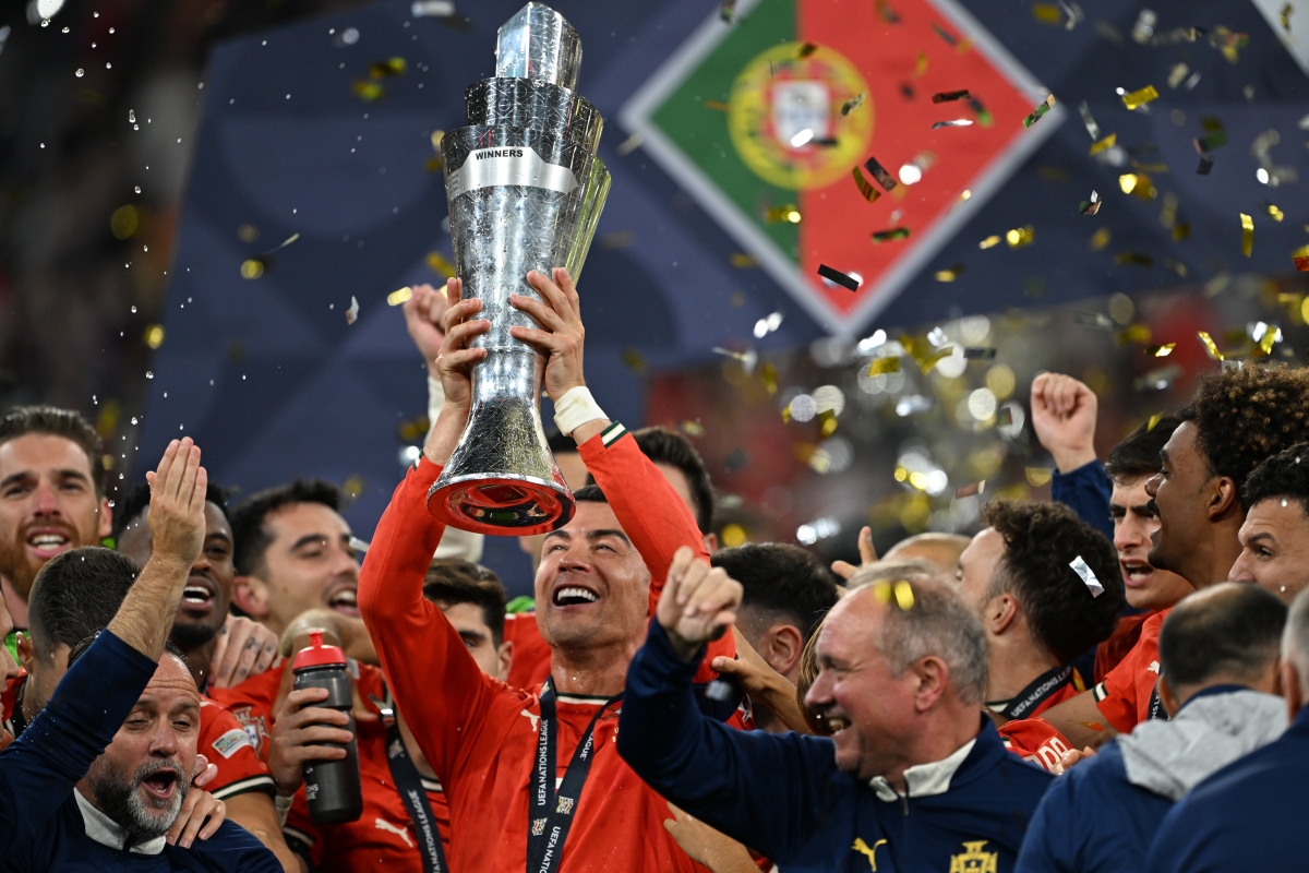 克鲁塞罗夺冠,晋级比赛再次展示实力 克鲁塞罗夺冠,晋级比赛再次展示实力