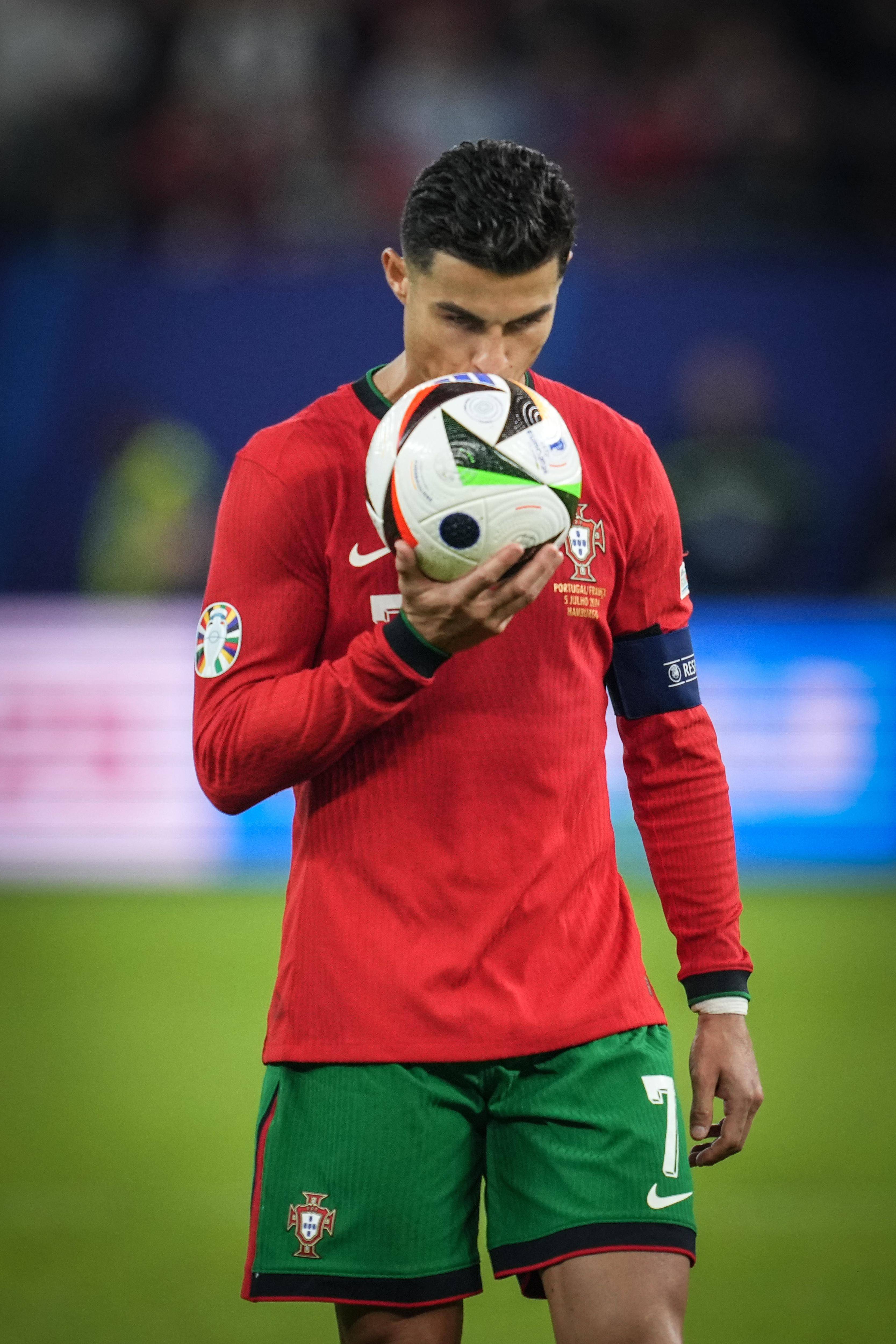 捷克队惊险取胜,晋级欧洲比赛四分之一决赛 捷克队惊险取胜,晋级欧洲比赛四分之一决赛