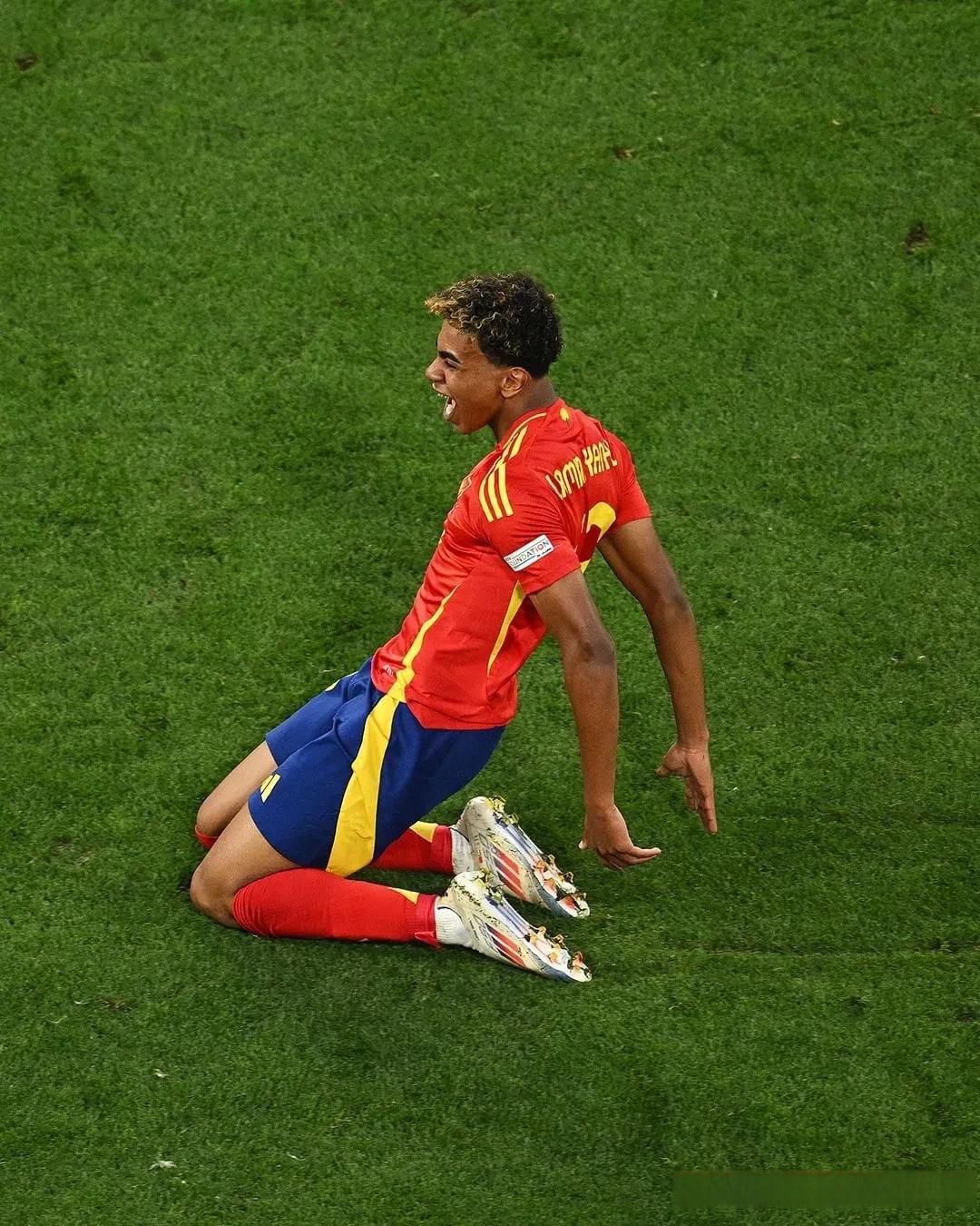 汉堡球员接受训练征战欧洲赛场 汉堡球员接受训练征战欧洲赛场