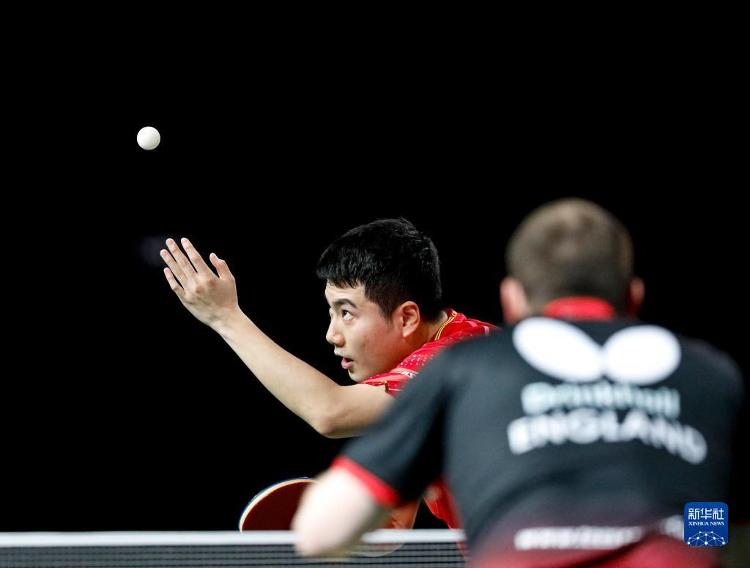 中国队险胜英格兰队，梁靖崑扛起全队