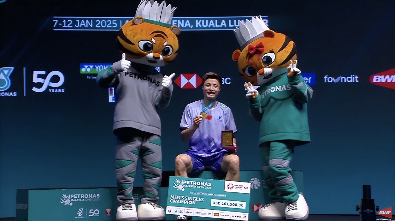 日本队完胜法国队，石宇奇惊艳四座