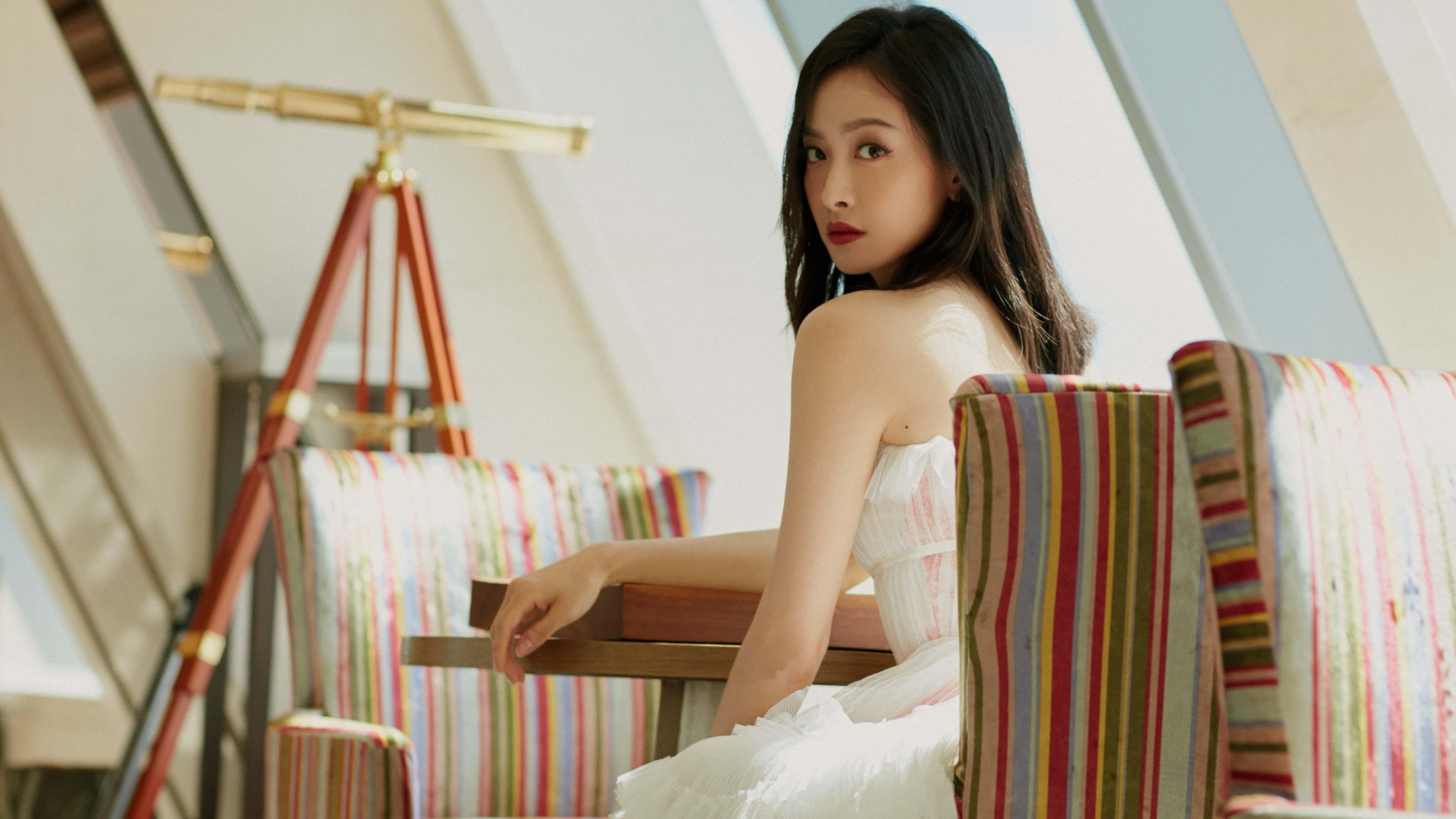 三国之夜与一粒沙金，格纳布里如何用一脚踢碎时空的边界