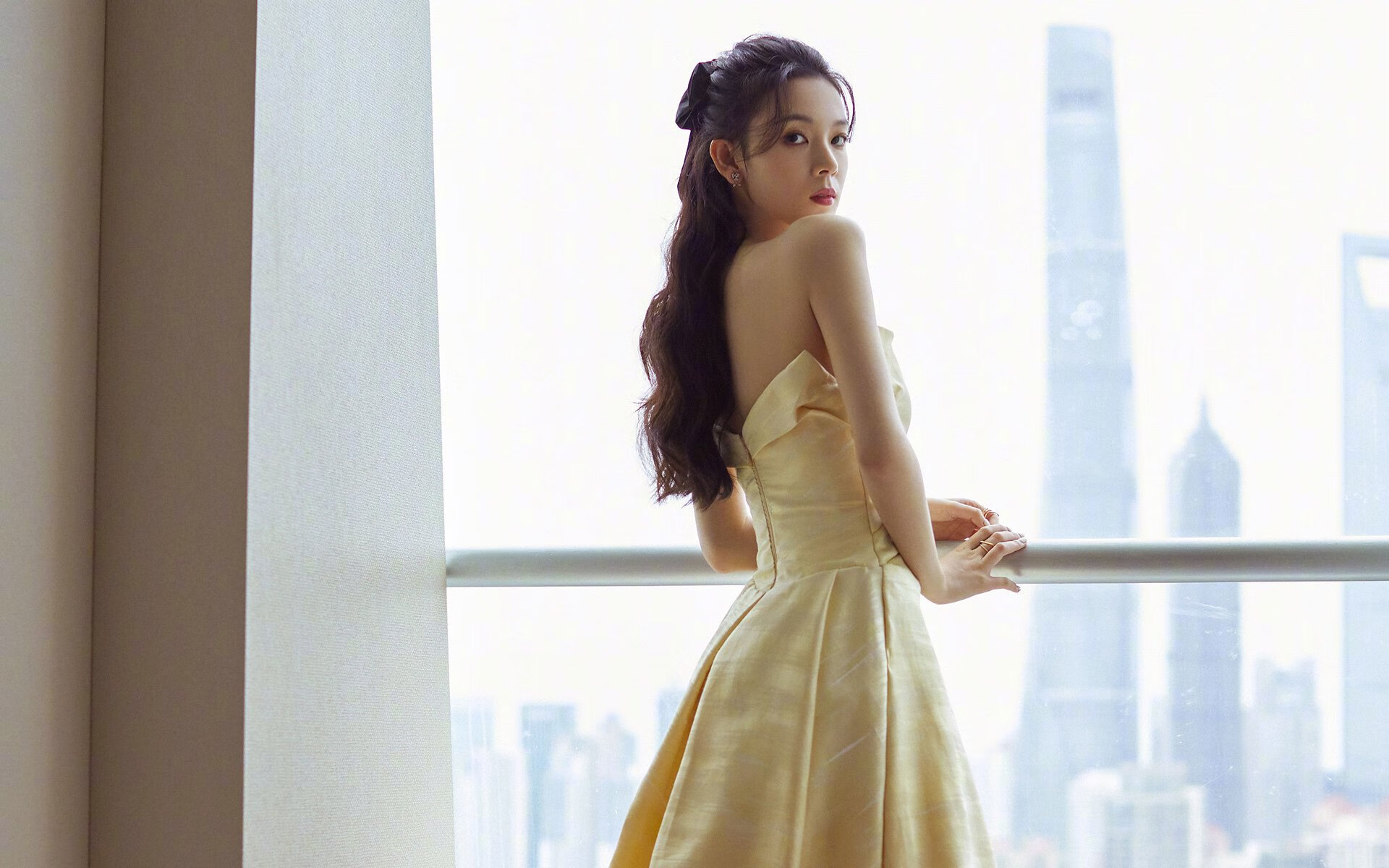 欧冠淘汰赛之夜,厄德高舞剧般演绎,谱写绿茵交响乐