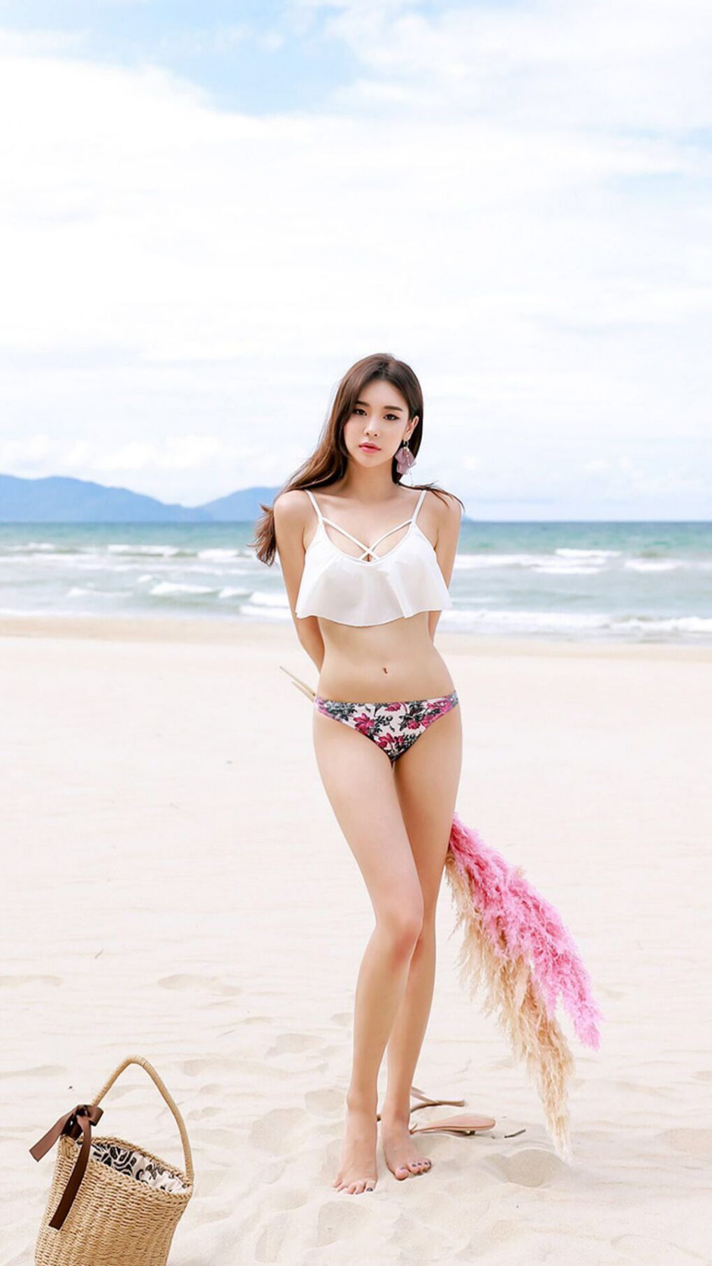 资本巨浪与孤胆英雄，足球世界对抗时代的两极叙事